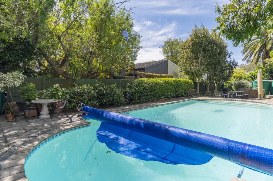 2 Bedroom Property for Sale in Kenilworth Western Cape